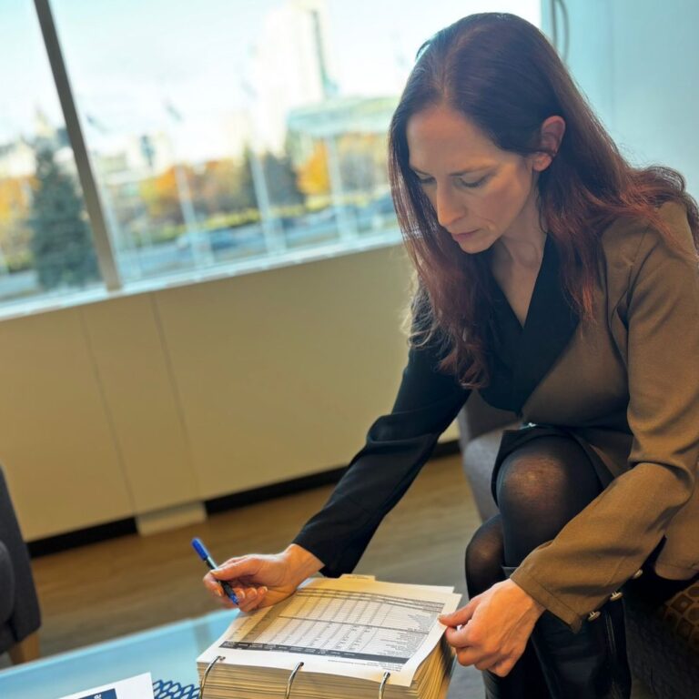 820980fe-1382-7889-23df-e18e43aadbb7